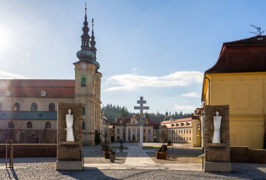 Návrh výtvarného díla připomínajícího sv. Cyrila a sv. Metoděje