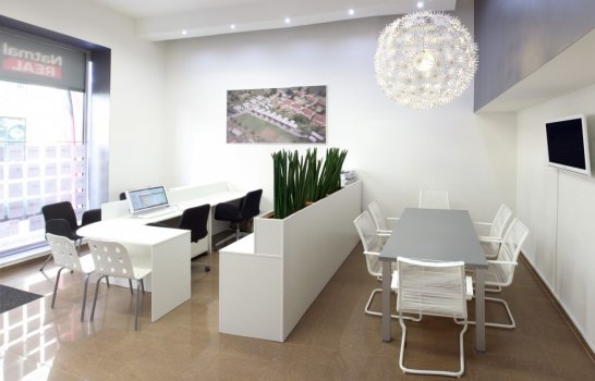 Nová pobočka realitní kanceláře - úprava komerčních prostor